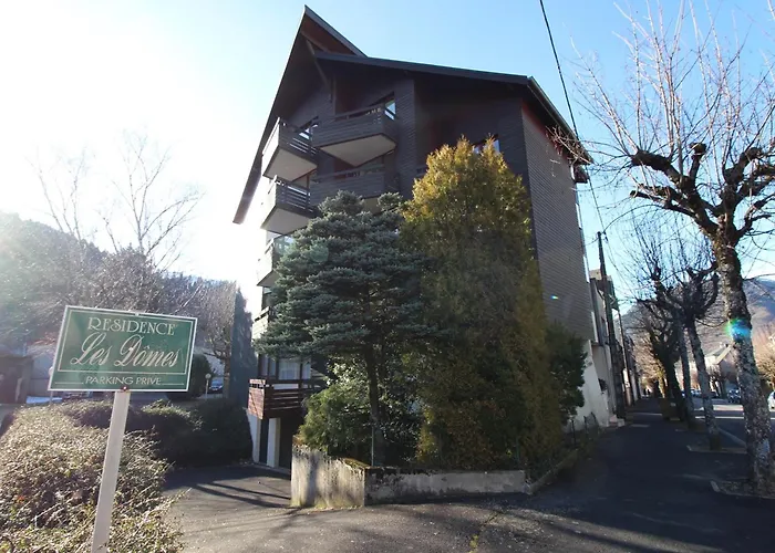 Mont-dore: T2 Bis Avec Balcon Et Parking Proche Centre - Fr-1-415-205 *